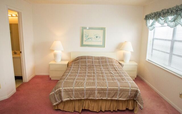 Country Club Minium 2 Bedroom Condo