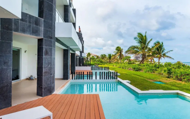 Mareazul Beach Condos Playa Del Carmen