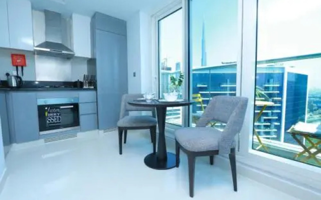 Damac Maison Prive - Deluxe Studio with Burj-Khalifa View