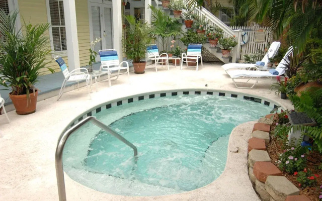 Heron House Court - Adult Only