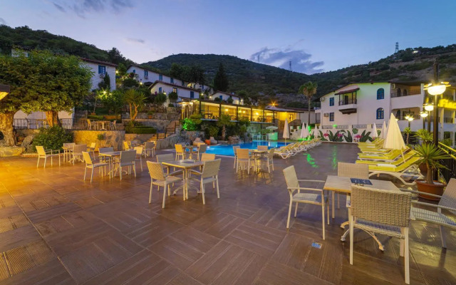 Illusion Beach Club Hotel +16 Only Adult