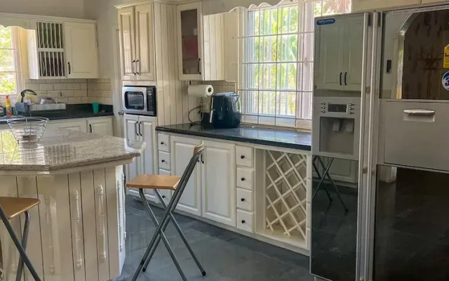 5-bed Villa and Pool in Runaway Bay, Jamaica