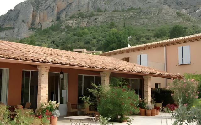Hotel Les Restanques De Moustiers