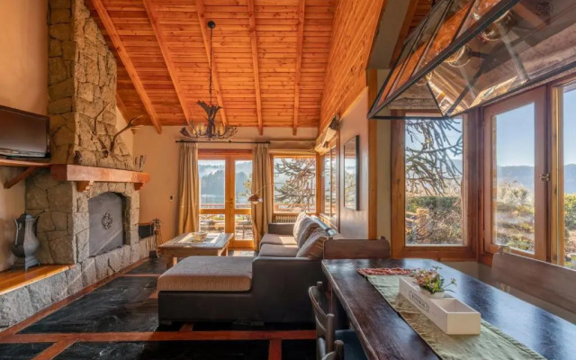 Puerto Pireo Apart Hotel & Cabañas