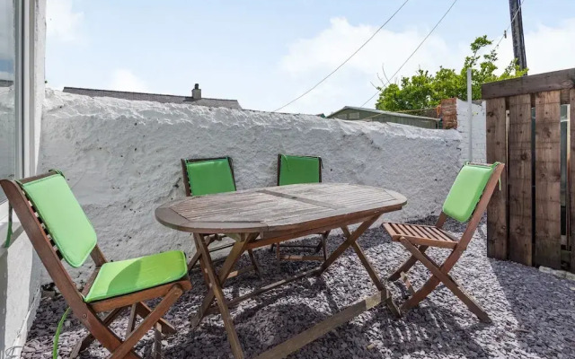 2 Tregof Terrace