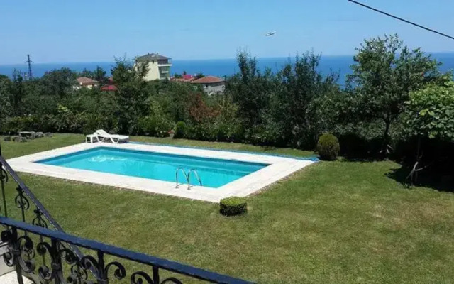 Guney Villa