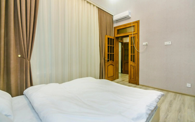 Luxury House in NIZAMI STREET