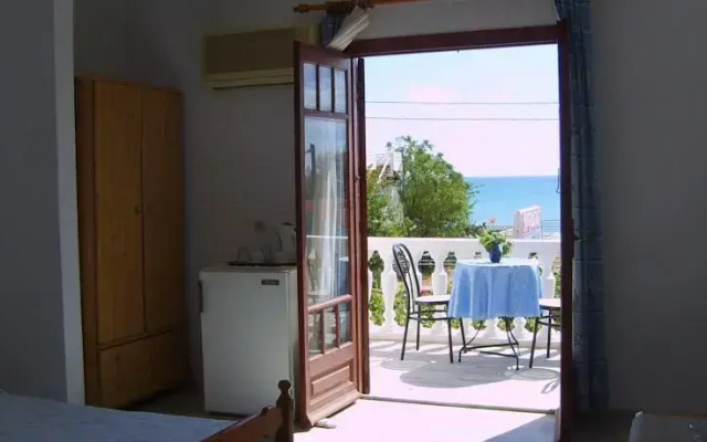 Thendraki Rooms