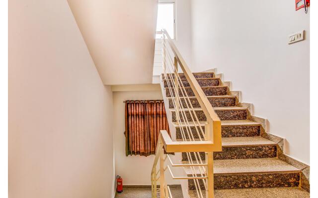 FabExpress Mayuri Residency