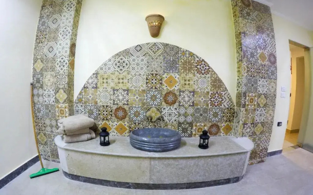 Lagoonie Lodge Hotel