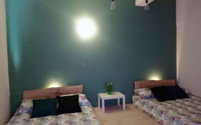 Woods Decor-Guangci St.