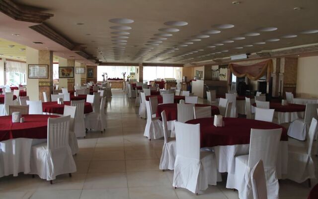 Barika Park Termal Otel