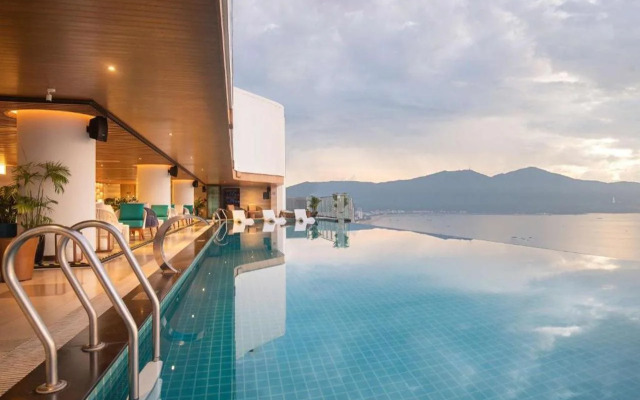 Radisson Hotel Danang