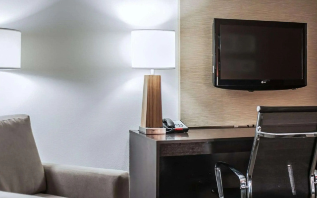 Sleep Inn & Suites Fort Campbell