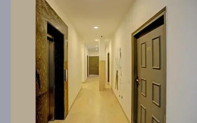 OYO Townhouse 409 Brostay Meera Bagh