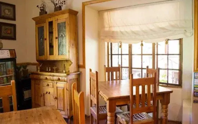 Lily Guesthouse