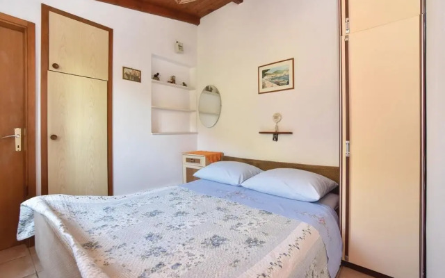 Stunning Apartment in Bogomolje With 1 Bedrooms