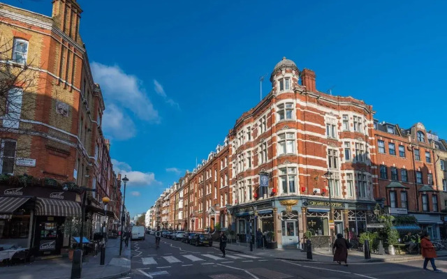 Stylish Mayfair Home by Bond Street