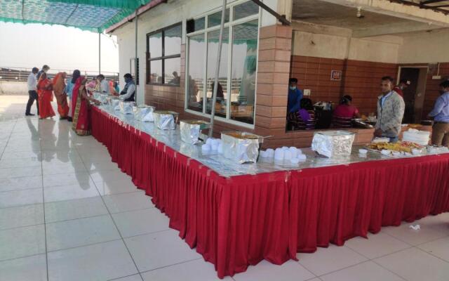 Vinayak Palace Hoshangabad