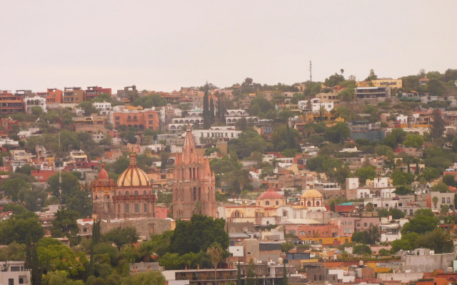 Vista Del Sol Apartments