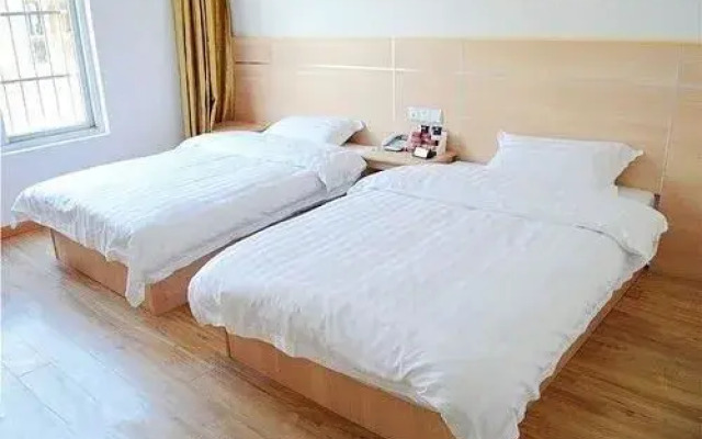 Zhenjiang Xingai'nian Business Hotel
