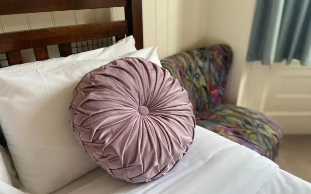 The La Di Da Hotel