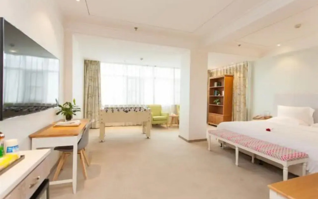 Scenery Hotel