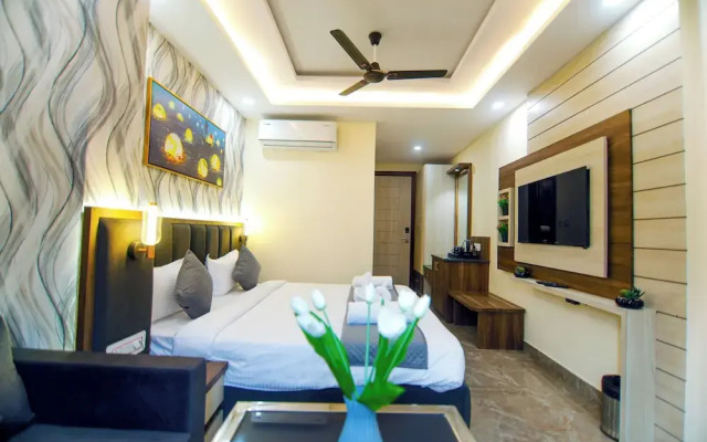 Paarth Grand