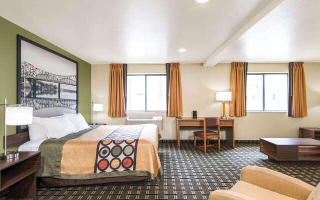 Super 8 by Wyndham Wheeling WV