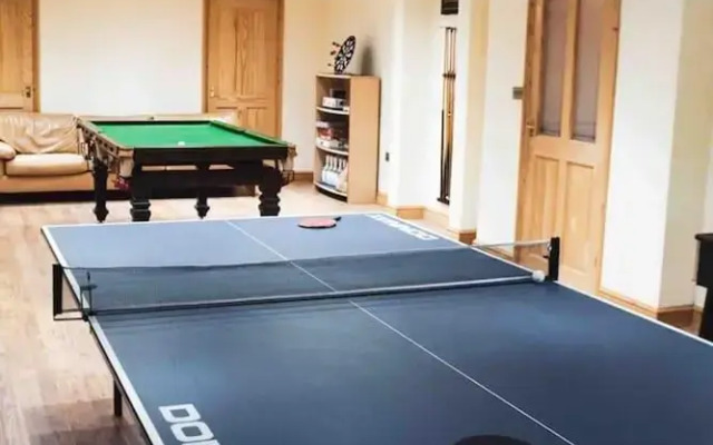 Threeways Retreat With Heated Swimming Pool