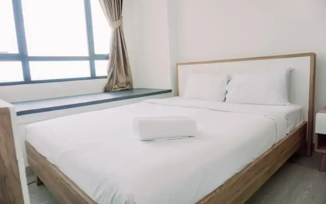 Homey And Comfort Living Studio Collins Boulevard Apartment