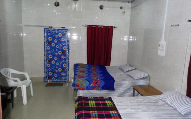 Goldy Guest House