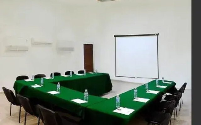 Hotel Lorencillo Miramar