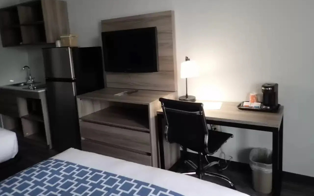 Suburban Studios Tysons Corner