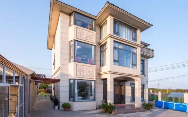 Shanghai Lingang Pengyuanju Maomao Homestay