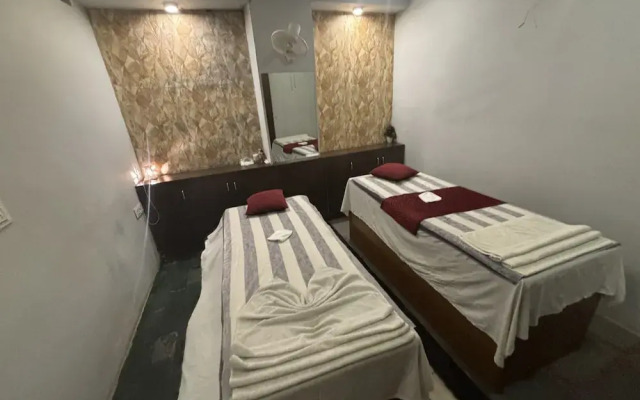 Hotel Maya International