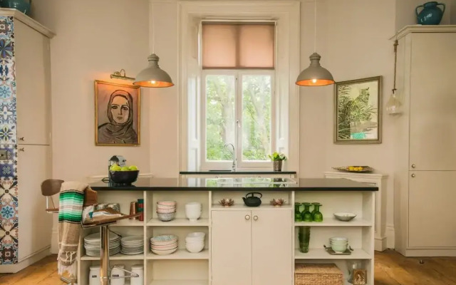 Exquisite Notting Hill Flat With Roof Terrace