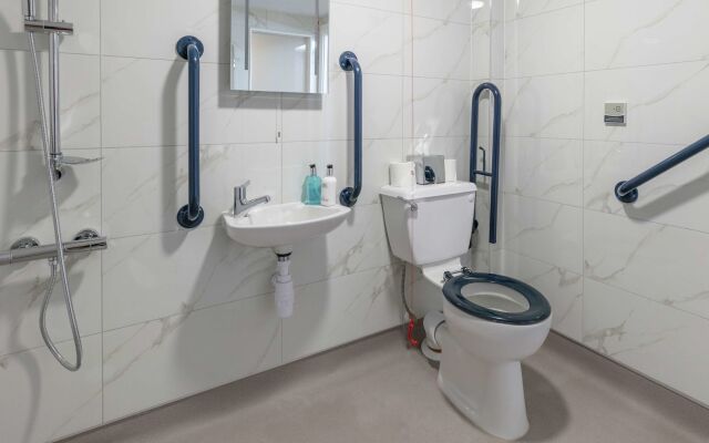 Best Western Northfields Ealing Hotel