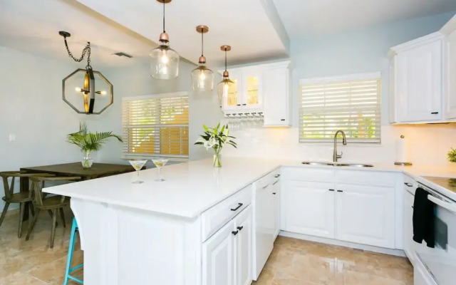 Regal Beach Club by Cayman Villas