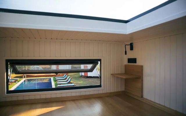 Yol Glamping Hotel Retreat Center