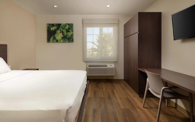 Extended Suites Mexicali Cataviña