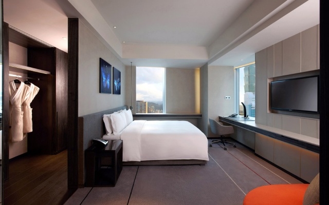 Humble House Hotel Taipei, Curio Collection by Hilton