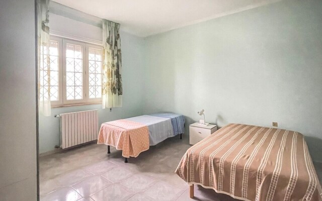 Amazing Apartment in Lizzano With 2 Bedrooms