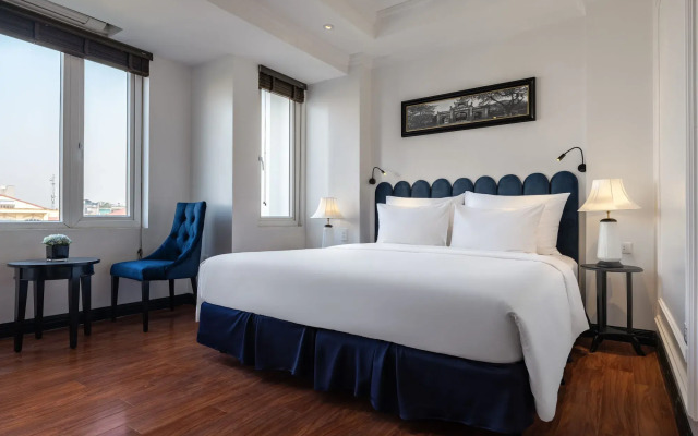 The Flower Boutique Hotel & Travel