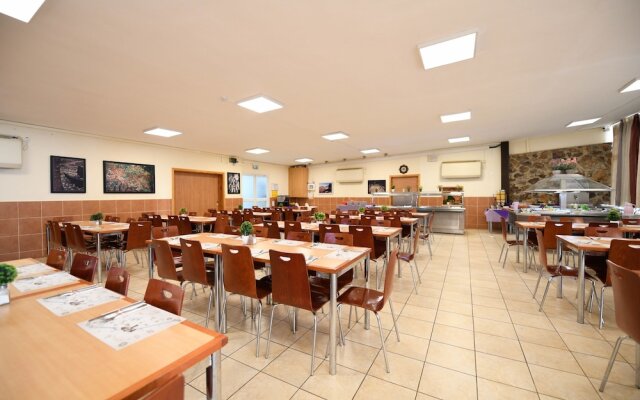 Hi Arad Hostel