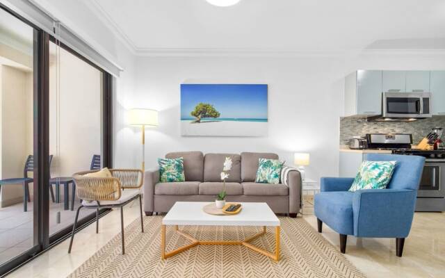 Amazing 1br1ba Condo With Balcony Great Location