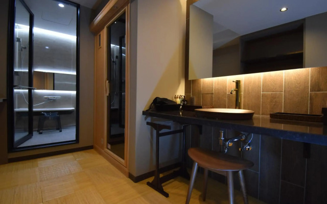 Hotel Kazurabashi