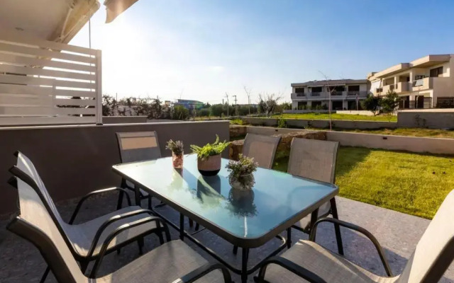 TwinStars Superior Apartment