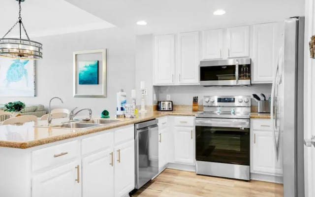 Grandview East 302 - Sandscape