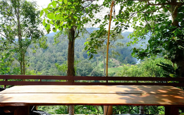 Mok Far Mont Ngo Resort